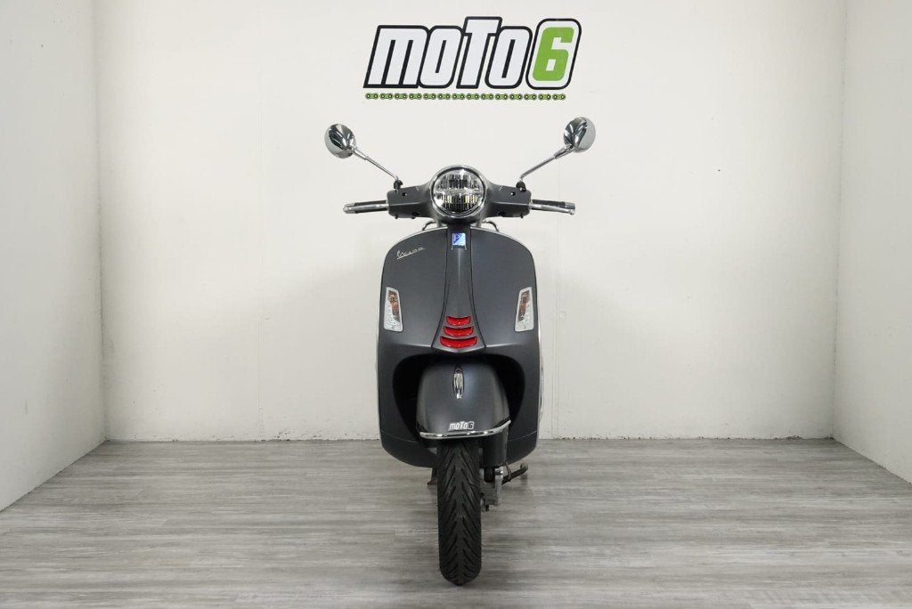 Vespa GTS 125 Supersport, Motos, Scooter, Entreprise, Occasion, Permis Moto A1 minimum