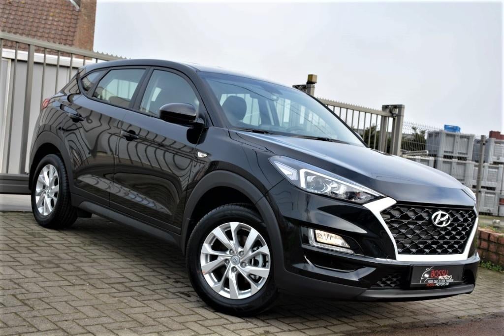 HYUNDAI TUCSON NAVI/CAMERA/CRUISE CONTROL, Auto's, Euro 6, Zwart, Bedrijf, Handgeschakeld