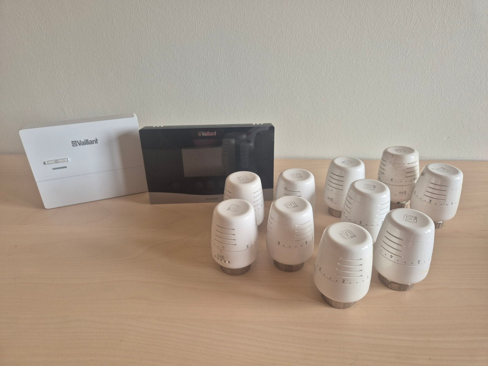 Draadloze thermostaat en radiatorknoppen, Bricolage & Construction, Thermostats, Enlèvement, Thermostat intelligent, Utilisé