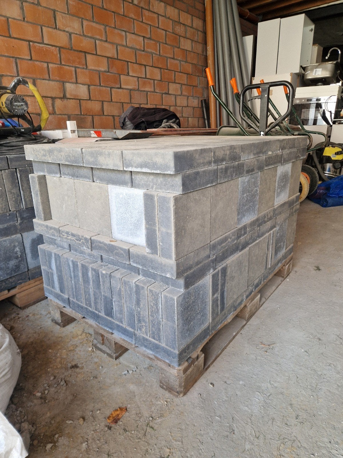 Groot lot betonklinkers 20x20x6, Doe-het-zelf en Bouw, Metselstenen, Ophalen, Zo goed als nieuw, Beton