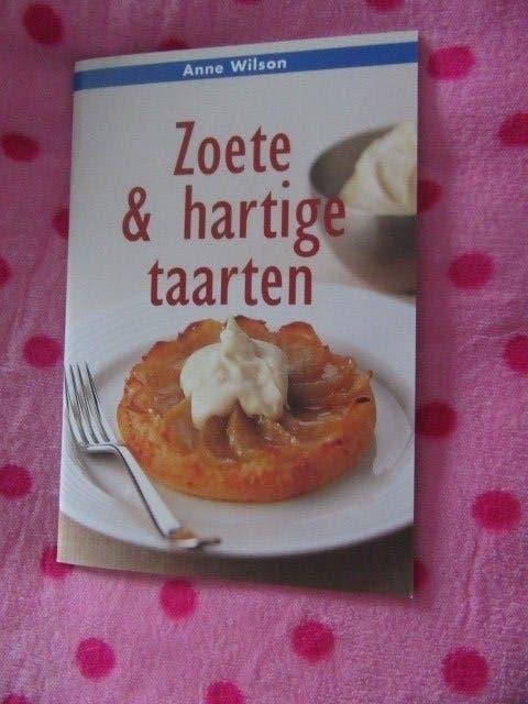 Kookboekje : Zoete & hartige taarten -- Anne Wilson, Boeken, Anne Wilson, Ophalen of Verzenden, Zo goed als nieuw, Overige gebieden