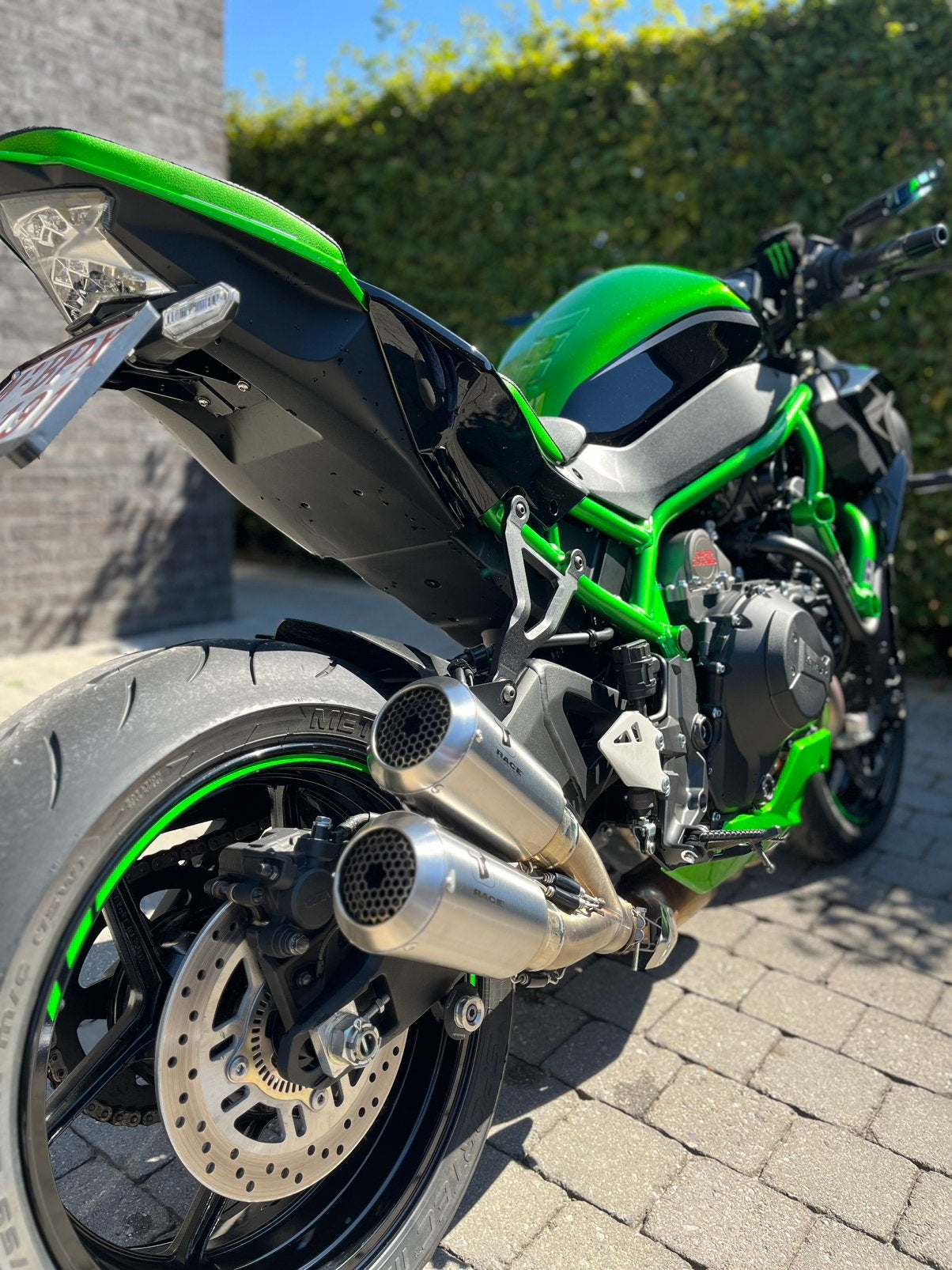 KAWASAKI ZH2 SE, Motoren, Ophalen