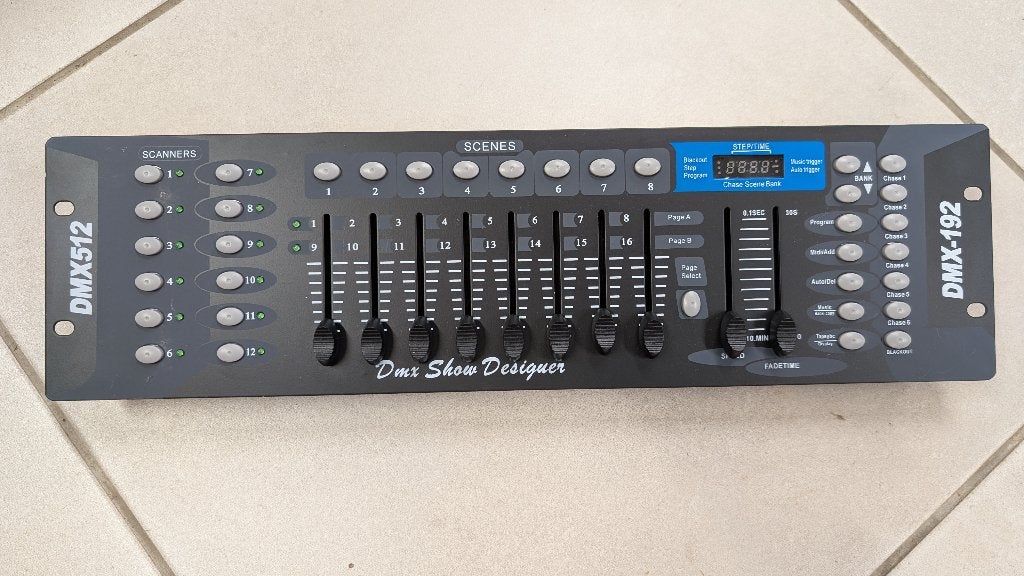 Console DMX512, neuve dans son emballage, Enlèvement, Neuf, Autres types