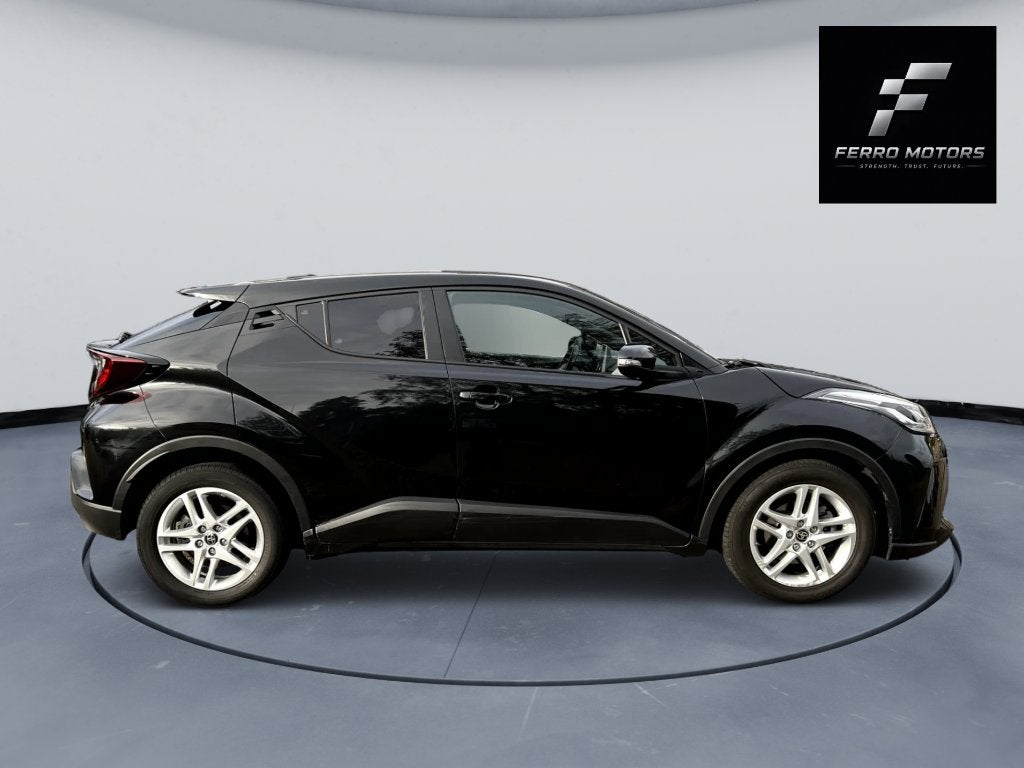 TOYOTA C-HR 2023 AUTOMAAT HYBRIDE GARANTIE, Auto's, Automaat, Zwart, Bedrijf, 5 deurs