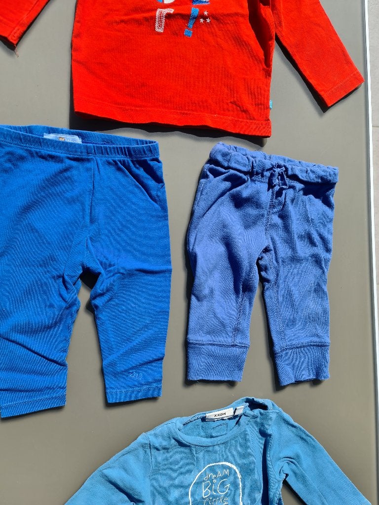 blauwe jogging broek Carter 6m 68cm, Enfants & Bébés, Enlèvement, Comme neuf