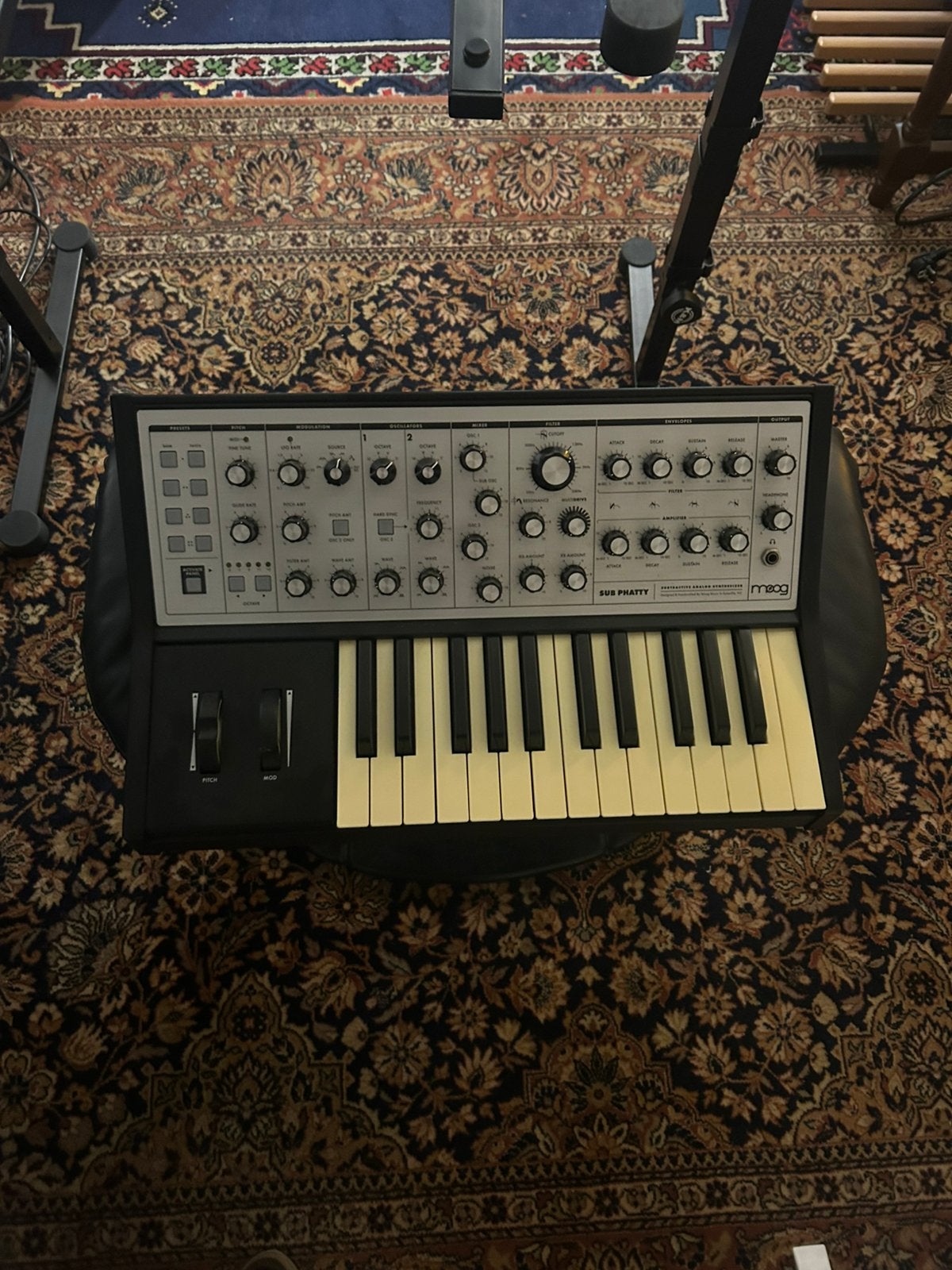 Moog Sub Phatty, Musique & Instruments, Synthétiseurs, Utilisé, Autres nombres, Autres marques, Avec connexion MIDI, Enlèvement