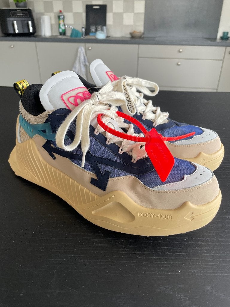 Sneakers maat 42 te koop!, Ophalen, Overige kleuren, Sneakers, Gedragen
