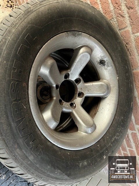 Complete set banden en velgen voor Mitsubishi Pajero > 1992, Auto-onderdelen, Banden en Velgen, Gebruikt, -, -, Banden en Velgen