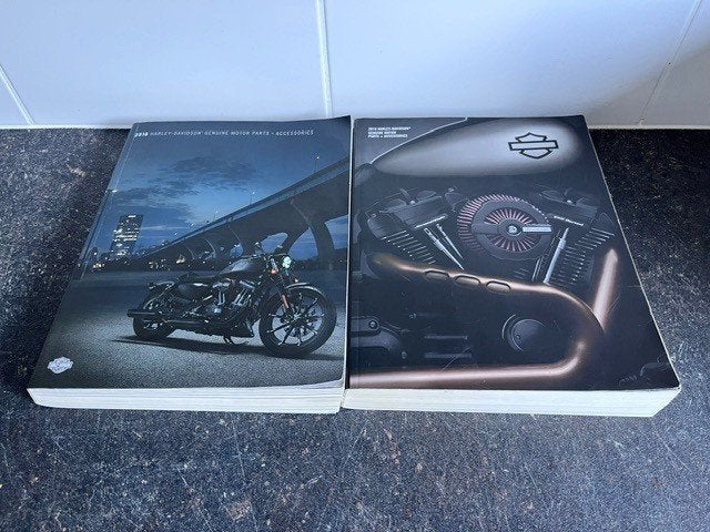 Harley Davidson onderdelen catalogus 2016 en 2018, Ophalen, Gebruikt