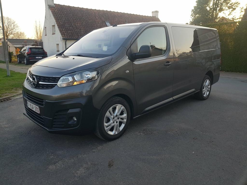 Opel Vivaro C Dubbel Cabine 2.0 diesel 10/2020, Auto's, Voorwielaandrijving, 2500 kg, 1844 kg, Onderhoudsboekje