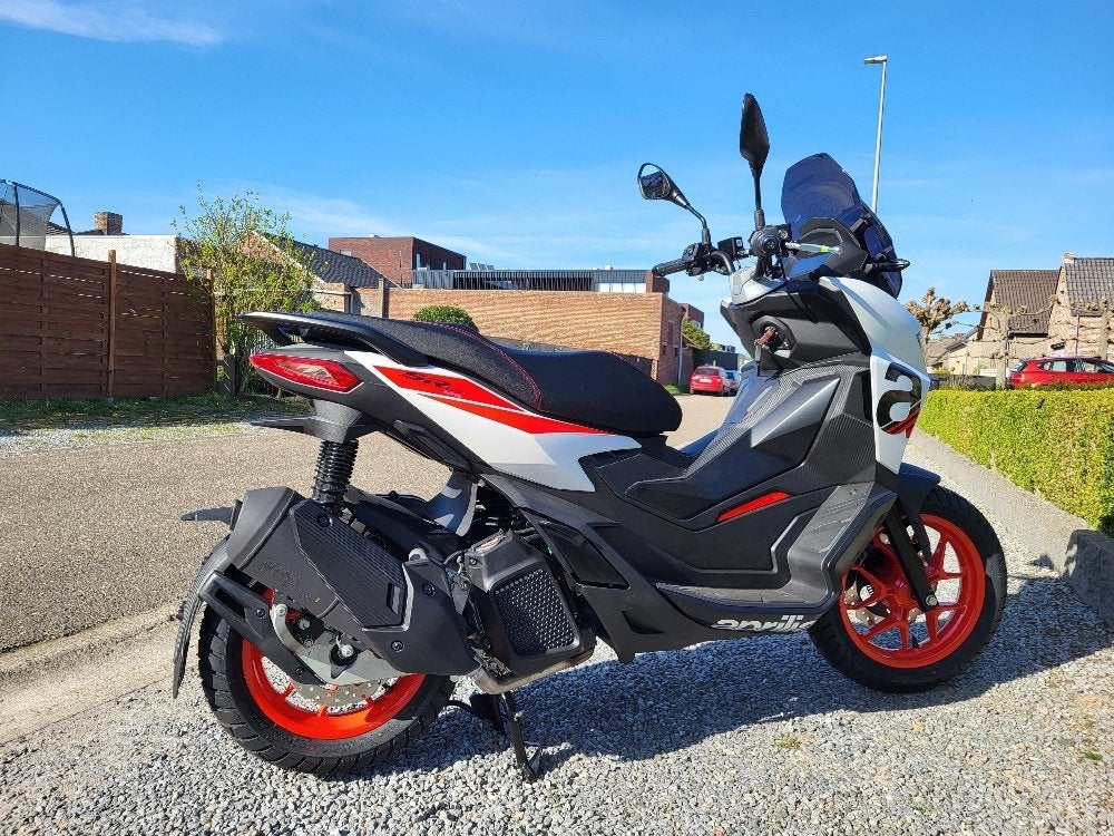 Aprilia SR-GT 125, ABS, Scooter, Entreprise, Permis Moto A1 minimum