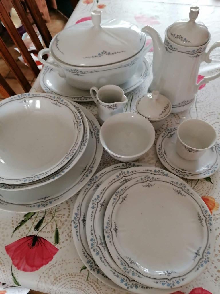 Servies, Enlèvement, Comme neuf