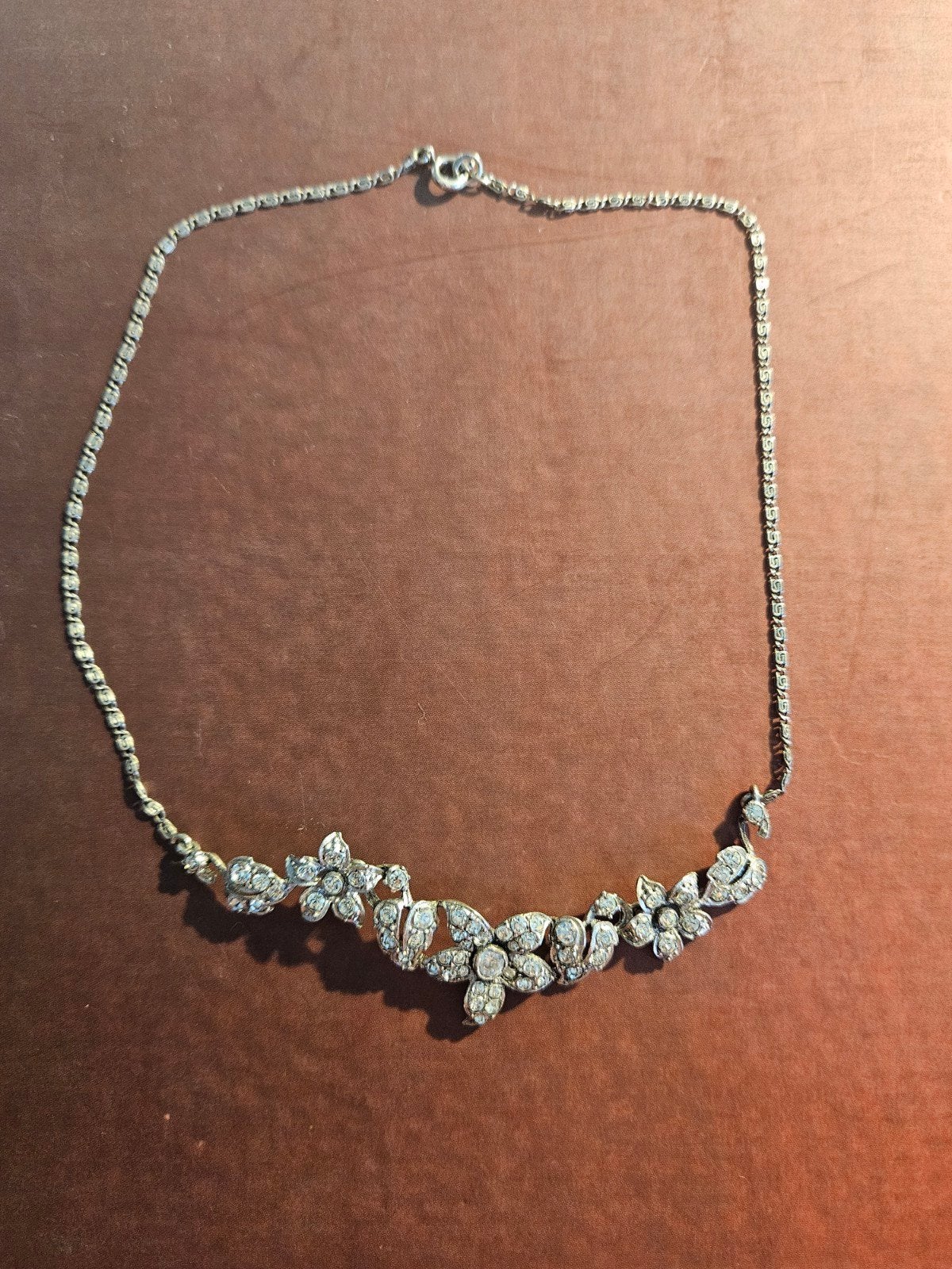 Bloemige zilvere ketting., Bijoux, Sacs & Beauté, Envoi, Argent