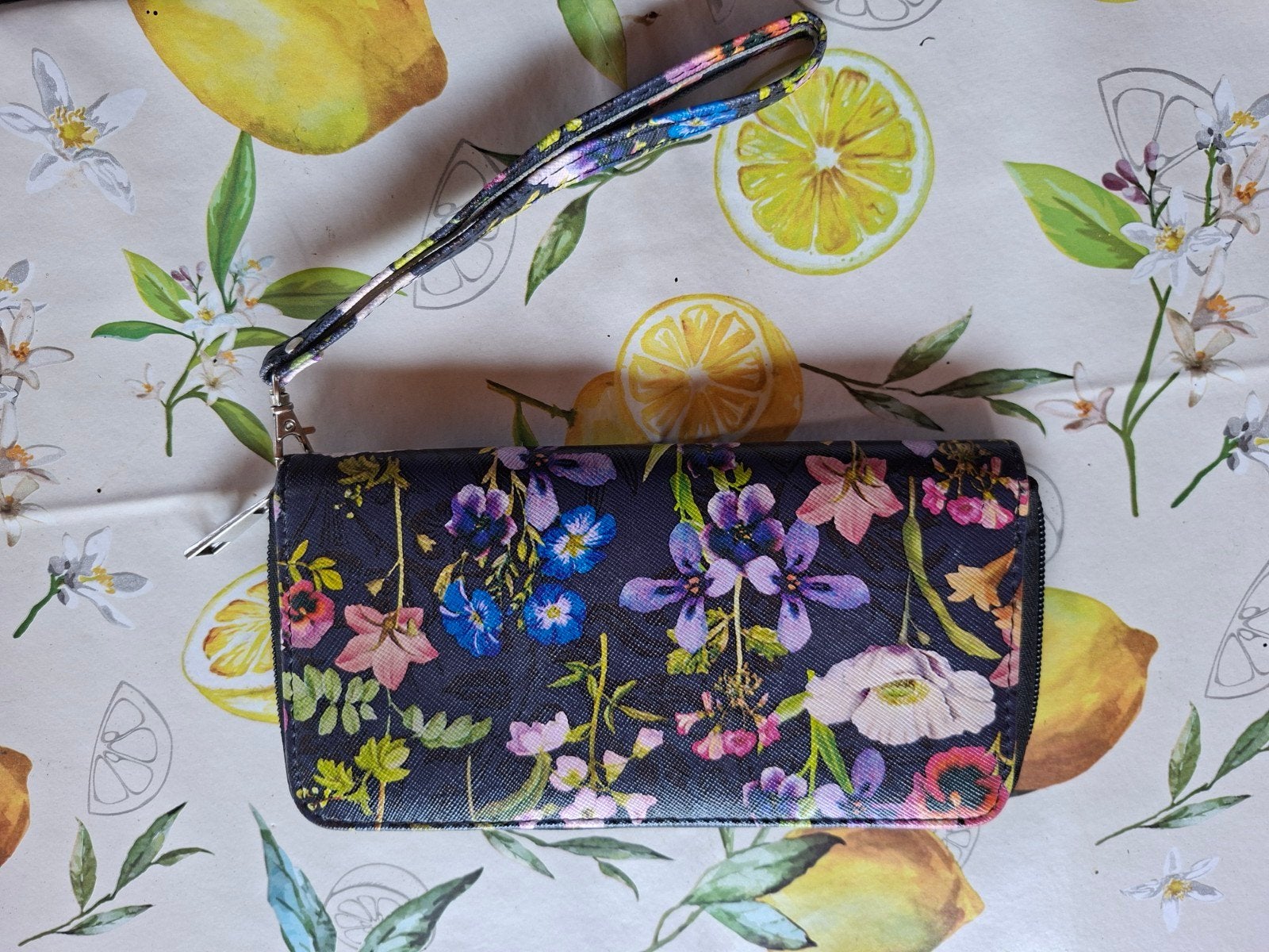 portefeuille fleuri neuf, Bijoux, Sacs & Beauté, Porte-monnaie & Portefeuilles, Enlèvement ou Envoi