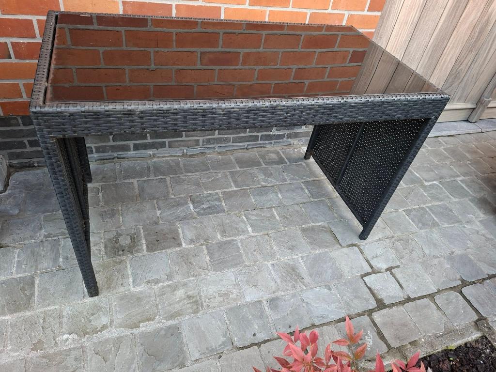 1 tuintafel, Tuin en Terras, Ophalen
