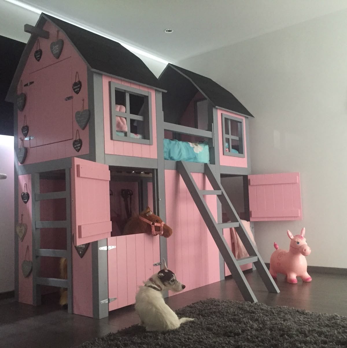 Kinderbed ponystal roze, Enfants & Bébés, Chambre d'enfant | Lits, Utilisé, Lit mezzanine ou Lit superposé, Sommier à lattes, Enlèvement