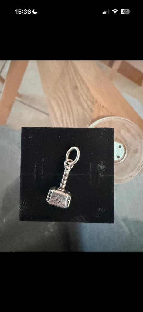 Breloque en forme de marteau Pandora Thor, Neuf, Enlèvement ou Envoi, 1 bracelet à breloques, Pandora