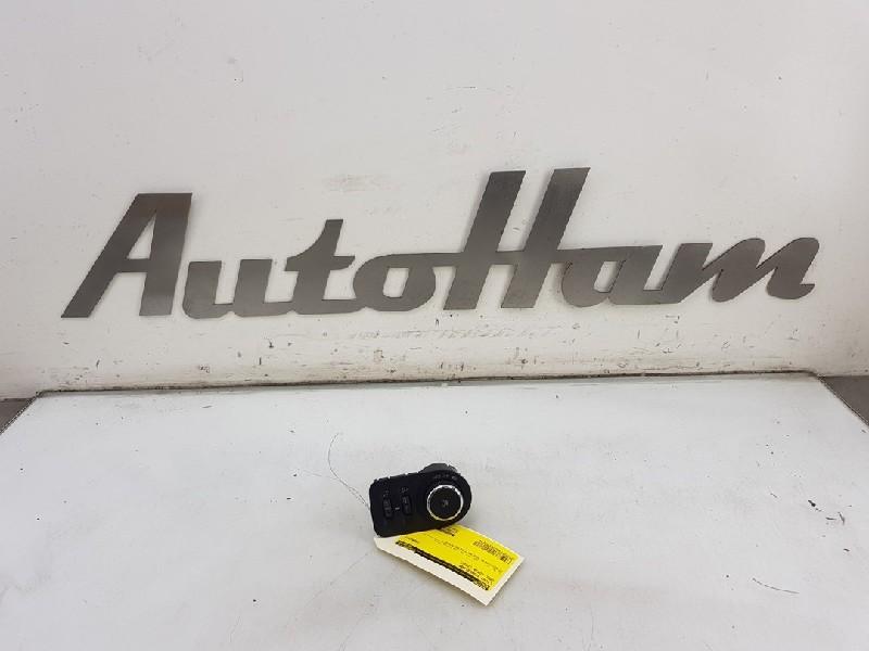 LICHTSCHAKELAAR Opel Corsa F (UB / UH / UP) (01-2019/-), Gebruikt, Opel
