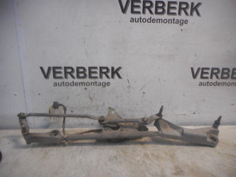 MOTEUR + TRINGLERIE ESSUIE GLACE AVANT C (W203), Mercedes-Benz, Utilisé, Dialog.mb@mercedes-benz.com, Mercedes-Benz AG