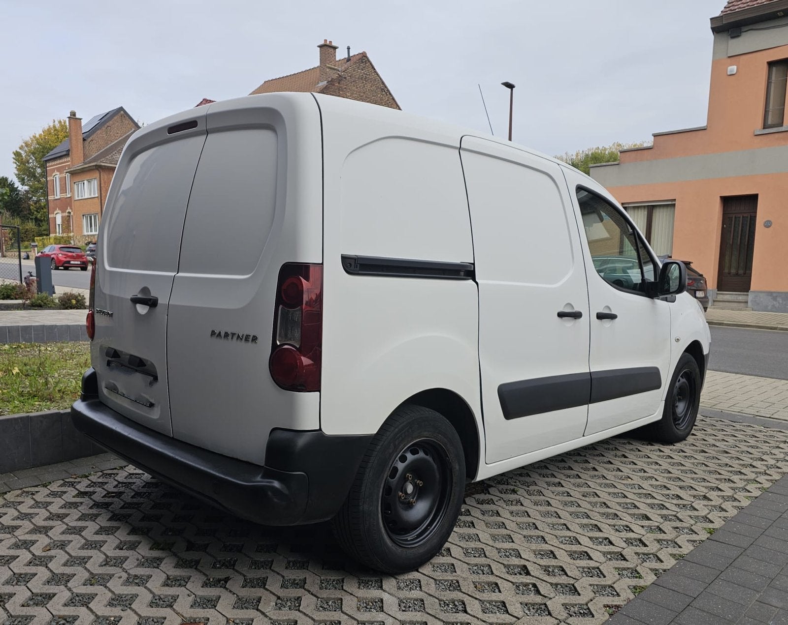 Peugeot Partner, Auto's, Voorwielaandrijving, Stof, Zwart, 1600 cc