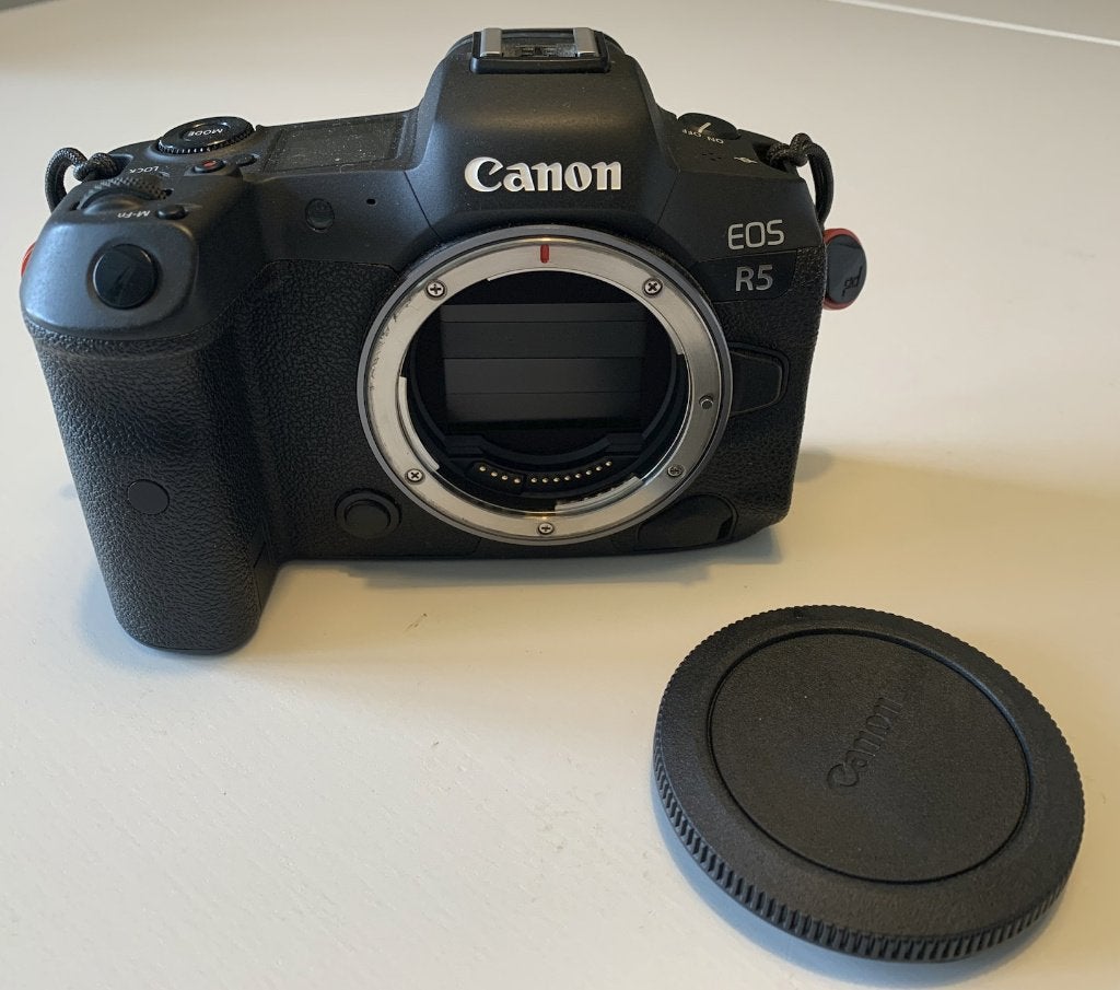 Canon EOS R5 spiegelloze camera, perfecte staat als nieuw, Canon, Bluetooth, Ophalen of Verzenden, Zo goed als nieuw