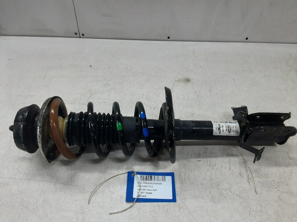 AMORTISSEUR OU ABSORBEUR DE CHOC AVANT DROIT Dokker (0S), Dacia, Mevr. I. Hauben, Utilisé, Rue de l'Espoir 34 34
4030  GRIVEGNÉE, BE