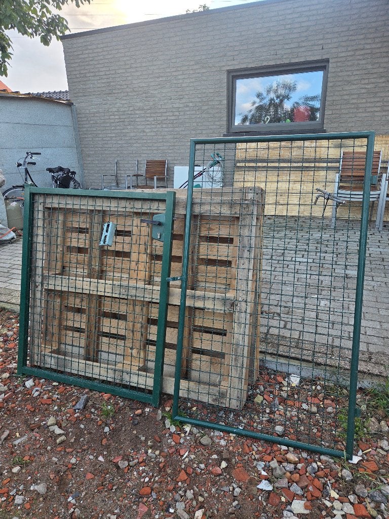 Tuinpoort 2 stuks samen 50€, Jardin & Terrasse, Portes de jardin, Enlèvement, Utilisé, Fer, Portail battant