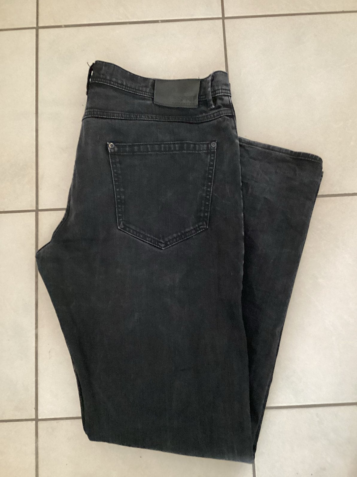 Zwarte jeans esprit regular fit maat 38/34, Vêtements | Femmes, Enlèvement ou Envoi, Comme neuf