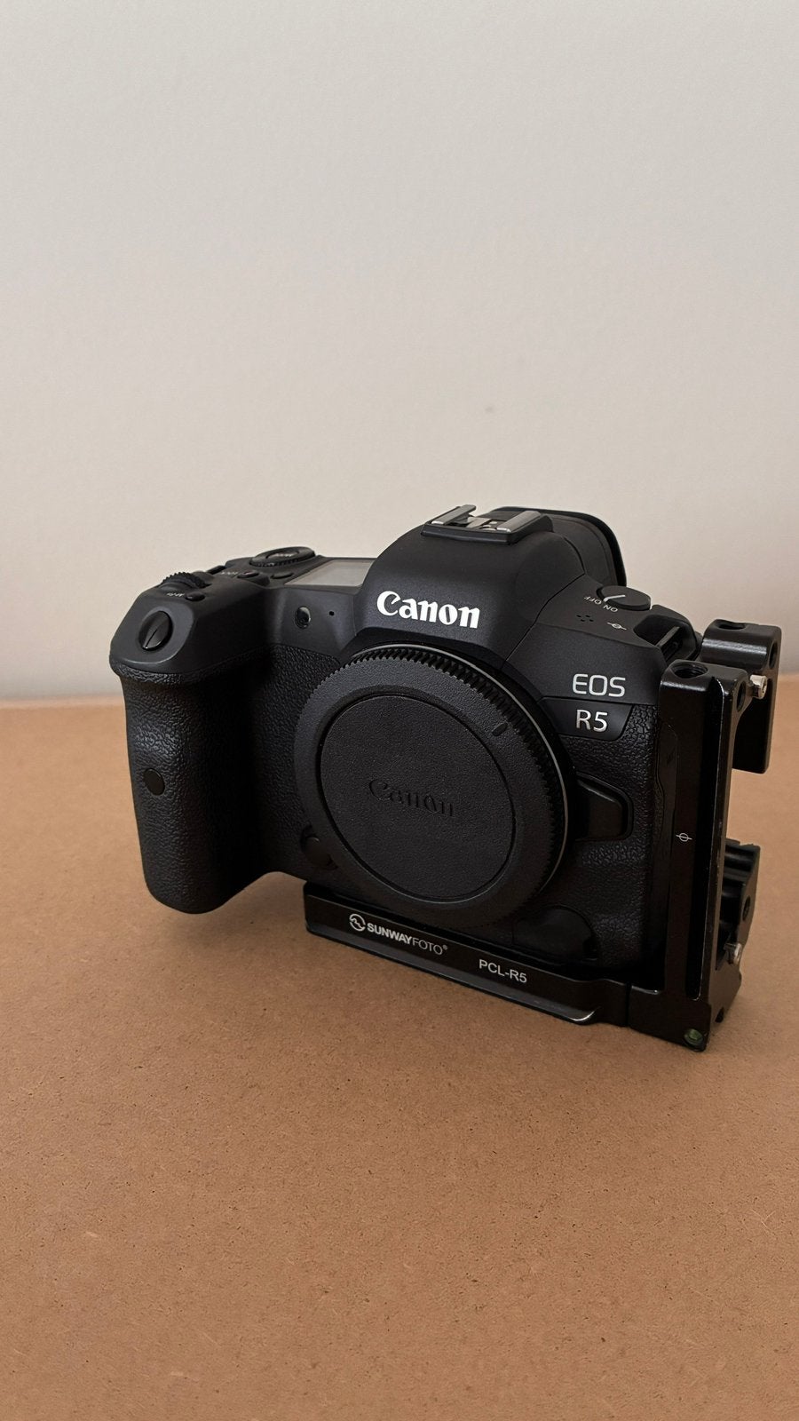 Canon R5, Screenprotector, Canon, Zo goed als nieuw, 45 megapixels
