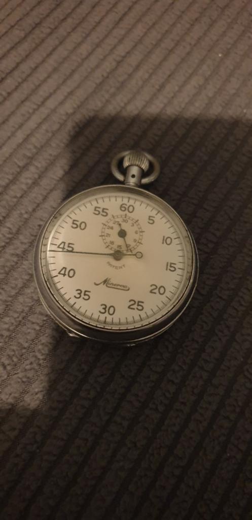 2 belles montres de poche Minerva de la Seconde Guerre mondi, Autres marques, 1930 à 1960, Enlèvement ou Envoi, Acier