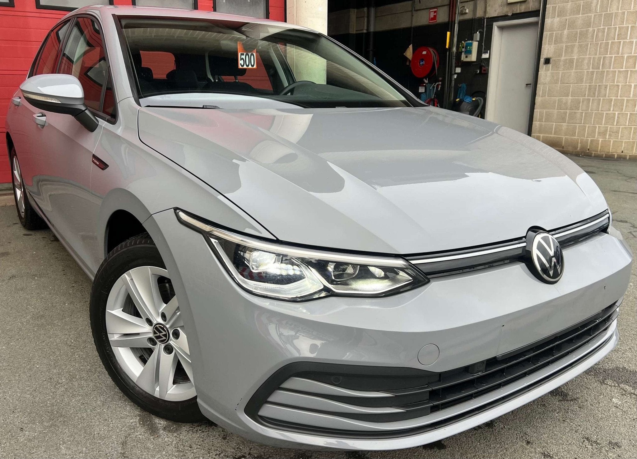 Volkswagen Golf 2.0 SCR TDi 1st Edition ( 15.619 € HTVA ), Argent ou Gris, Achat, Euro 6, Entreprise