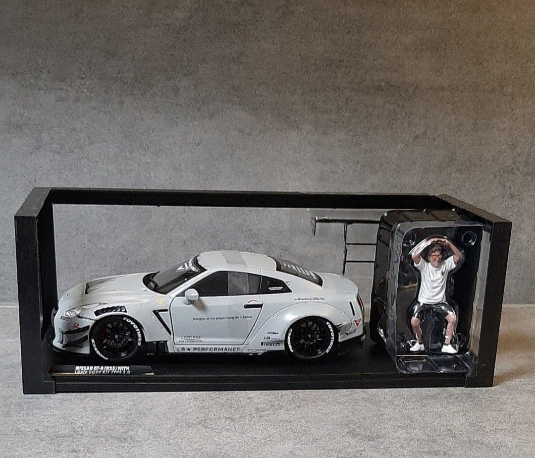 1:18/Nissan GT-R(R35)LBWK BODY KIT 2.0 MET FIGUUR/NIEUW, Ophalen of Verzenden, Nieuw, Auto, Solido