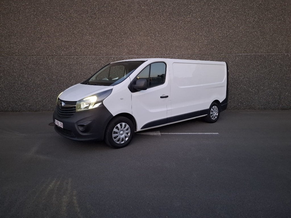 Opel Vivaro 3 places utilitaire léger déductible TVA 2018, Autos, Camionnettes & Utilitaires, Achat, Euro 6, Entreprise, 3 places