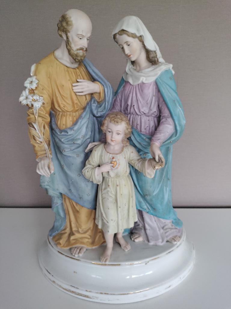Porseleinen beeld van de Heilige Familie, Antiek en Kunst, Kunst | Beelden en Houtsnijwerken, Ophalen, Beschilderd, 20 - 50 cm