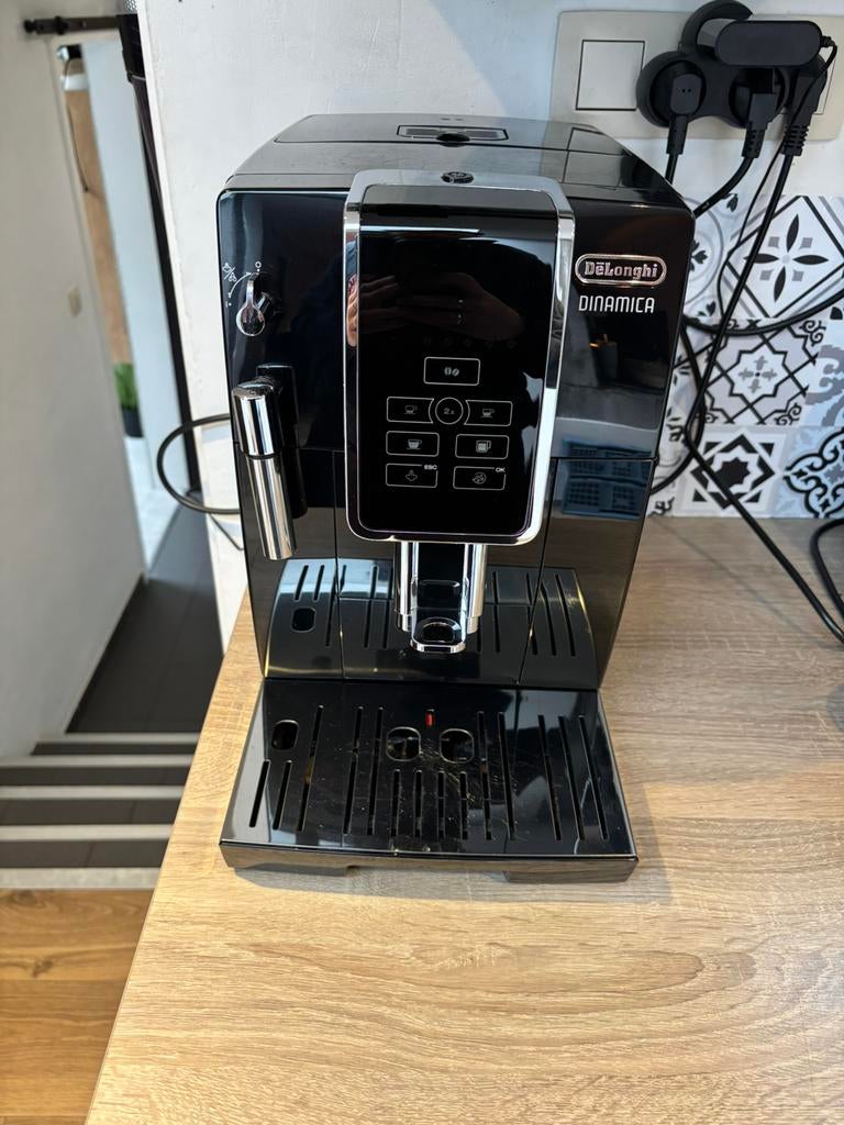 Machine a café DELONGHI, Ophalen, Zo goed als nieuw