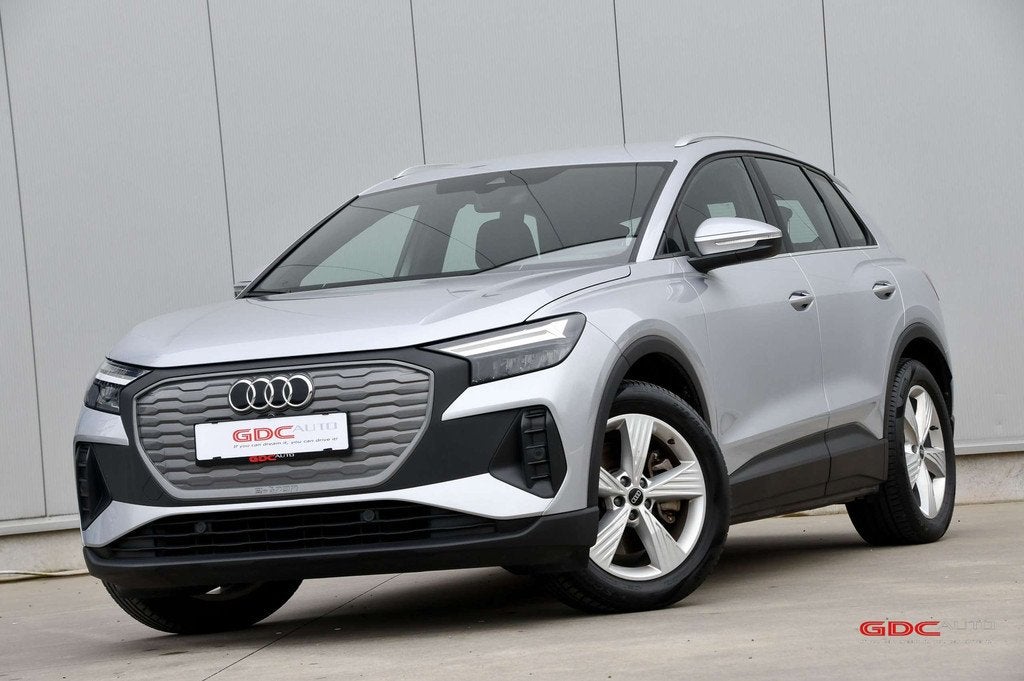Audi Q4 e-tron Q4 e-Tron 45 I Adaptive cruise I Leder, Auto's, Automaat, Achterwielaandrijving, Gebruikt, https://public.car-pass.be/vhr/1edb6d2c-7ffd-47fd-8cdf-5c3f2e7c6e1f