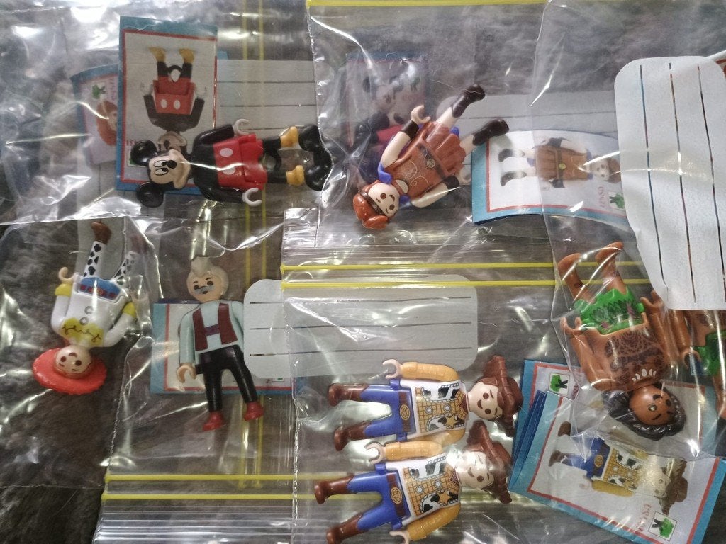 kindersurprise playmobile  (te ruil), Losse onderdelen, Nieuw, Ophalen of Verzenden, Figuren
