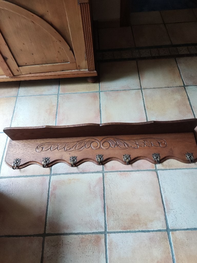 Étagère En bois, Enlèvement