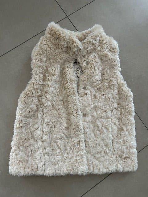Bodywarmer Zara maat 140, Meisje, Trui of Vest, Ophalen of Verzenden, Zo goed als nieuw