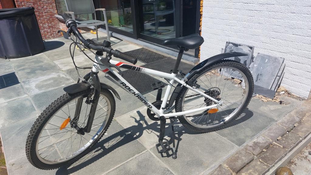 Jongensfiets rockrider, Fietsen en Brommers, Versnellingen, Zo goed als nieuw, Ophalen, Overige merken