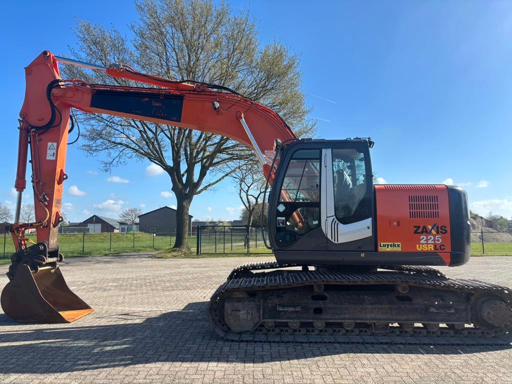Hitachi ZX225 USRLC-3 Rupskraan graafmachine (2010), Articles professionnels, Machines & Construction | Jardin, Parc & Sylviculture