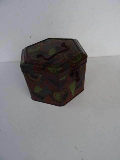Oude metalen doos in Art Deco — afmetingen 16x16 x11 cm, Ophalen of Verzenden