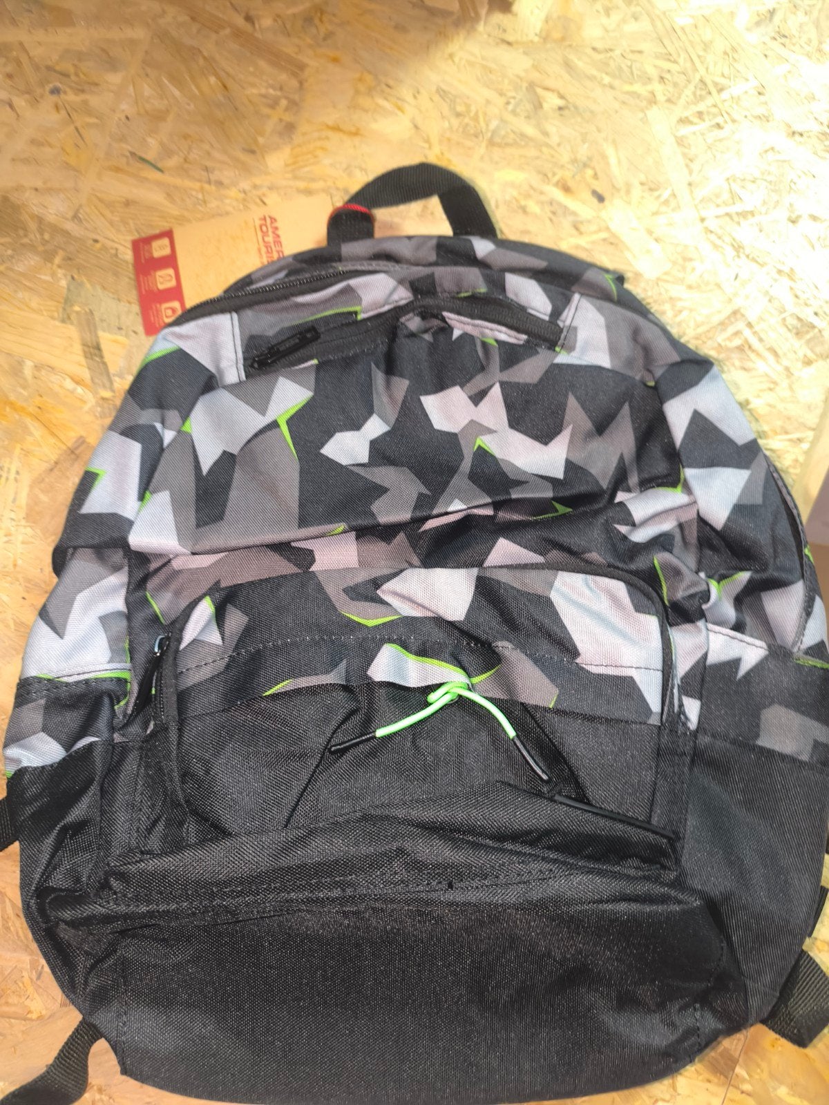 sac à dos neuf, Enlèvement