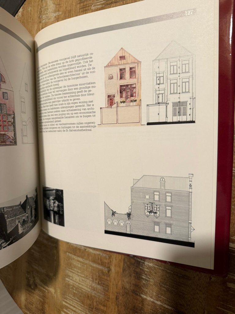 Vier architecten te Brugge - Karel Moerman, Architecten, Ophalen of Verzenden, Zo goed als nieuw, Karel Moerman