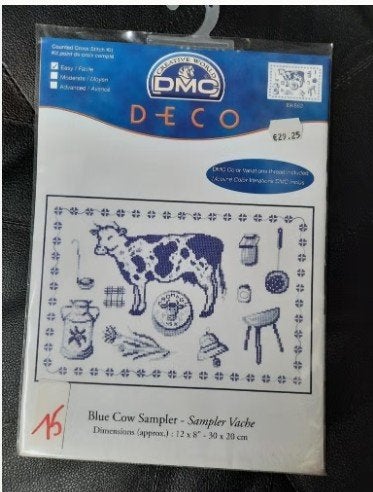 Emballage - DMC DECO - Échantillonneur Blue Cow BK862, Hobby & Loisirs créatifs, Broderie & Machines à broder, Enlèvement ou Envoi
