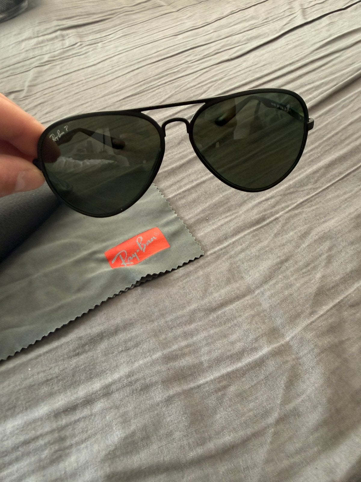 Lunette de soleil Ray Ban., Bijoux, Sacs & Beauté, Enlèvement, Comme neuf