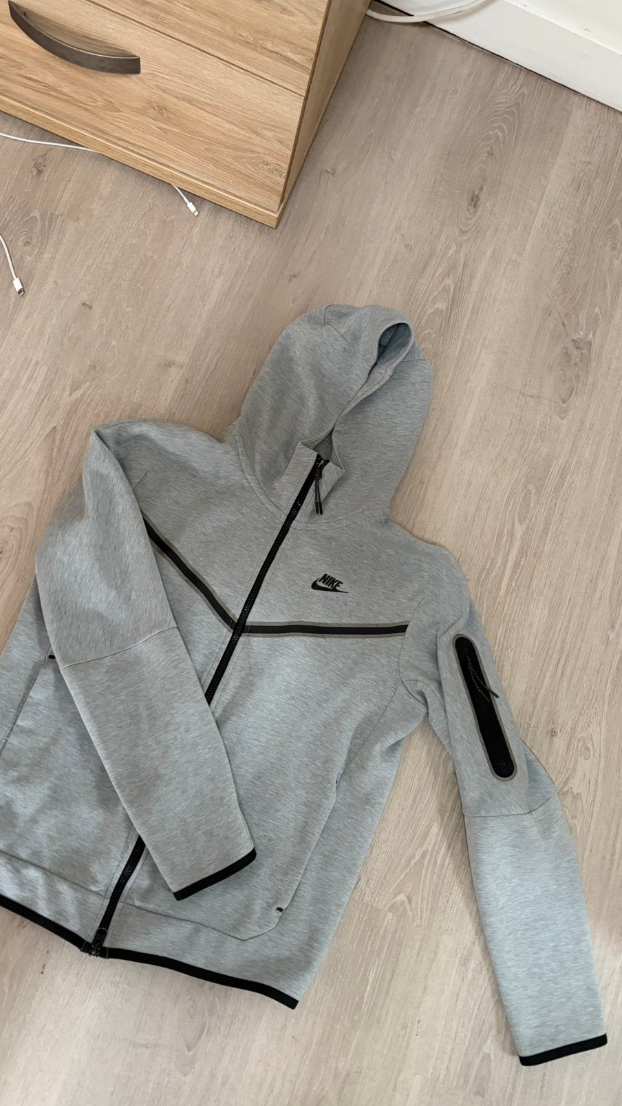 nike tech, Ophalen, Zo goed als nieuw