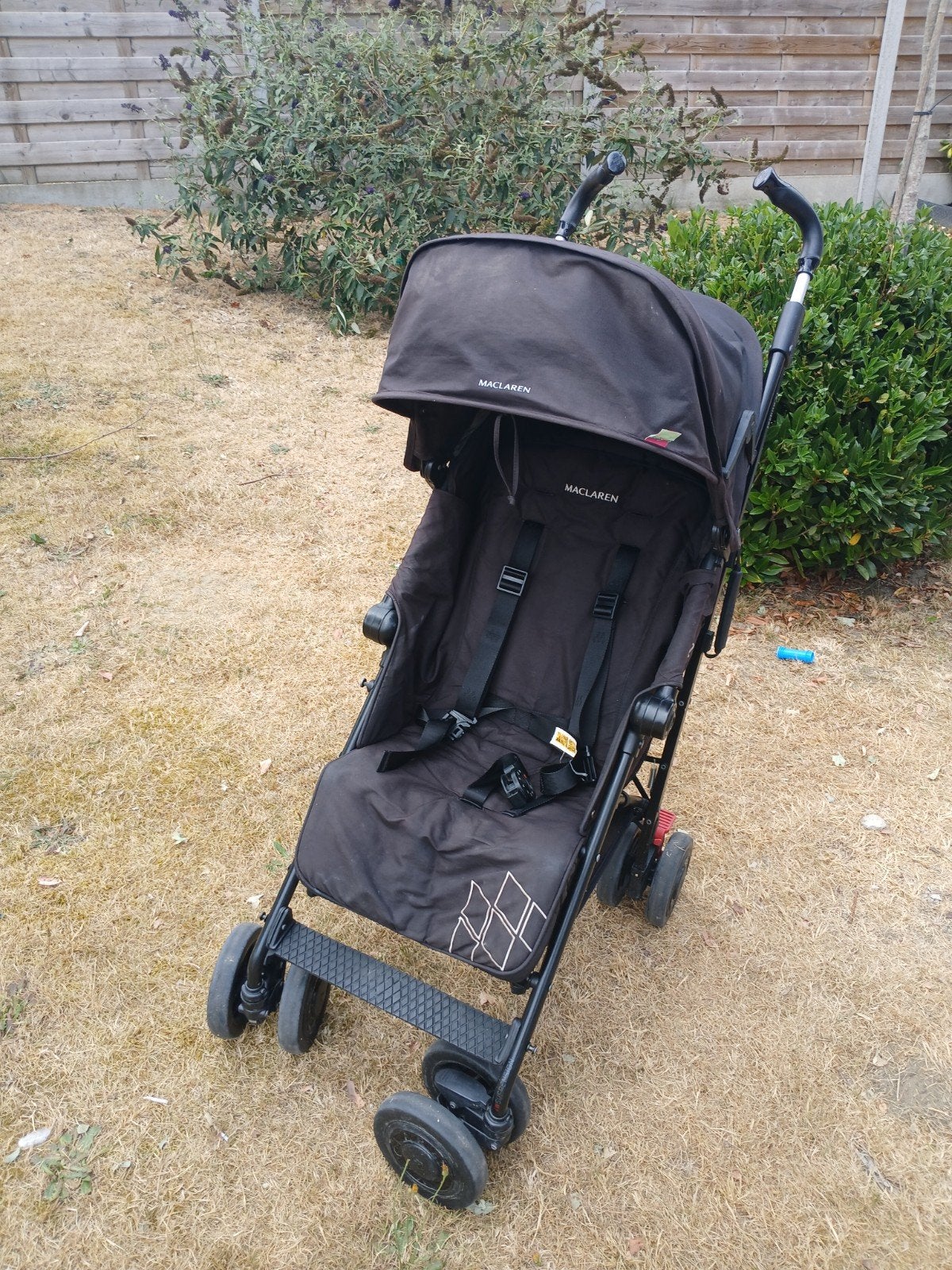 Buggy maclaren, Enlèvement, Maclaren