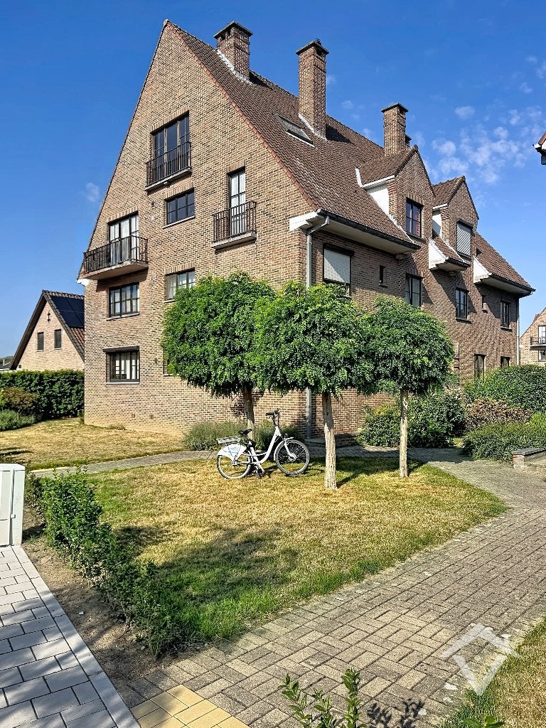Instapklaar app van 98m², ruime garage, topligging Harelbeke, Harelbeke, 2 kamers, Provincie West-Vlaanderen, 98 m²