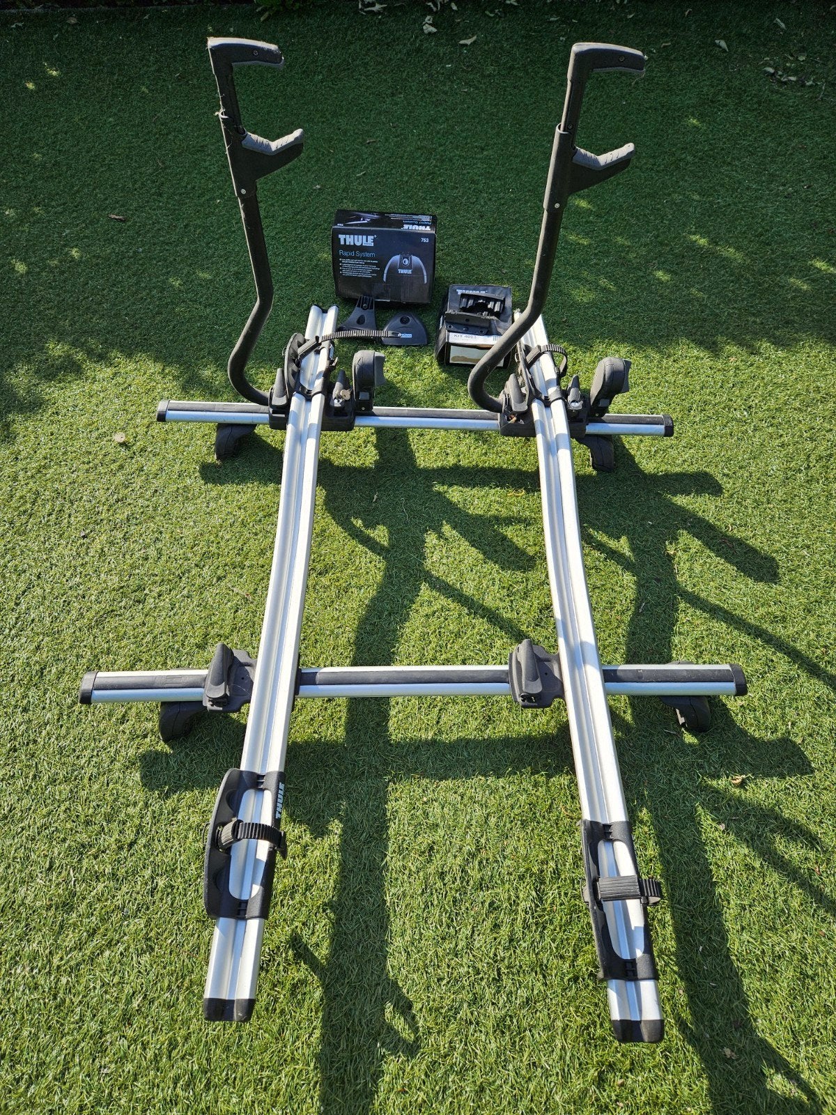 Thule: Dakrail + 2 staande fietsendragers, Ophalen